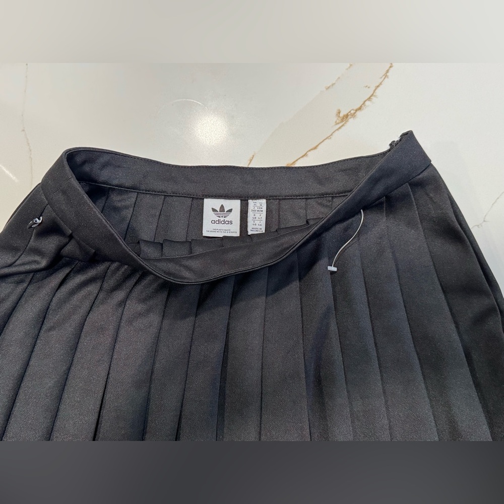 adidas Black Pleated Skater Skirt with Trefoil - Picture 4 of 4